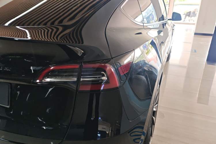 Used Tesla Model Y 2022 Revised Version Rear-Wheel Drive Right Rear Taillight