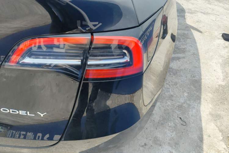 Used Tesla Model Y 2022 Revised Version Rear-Wheel Drive Right Rear Taillight