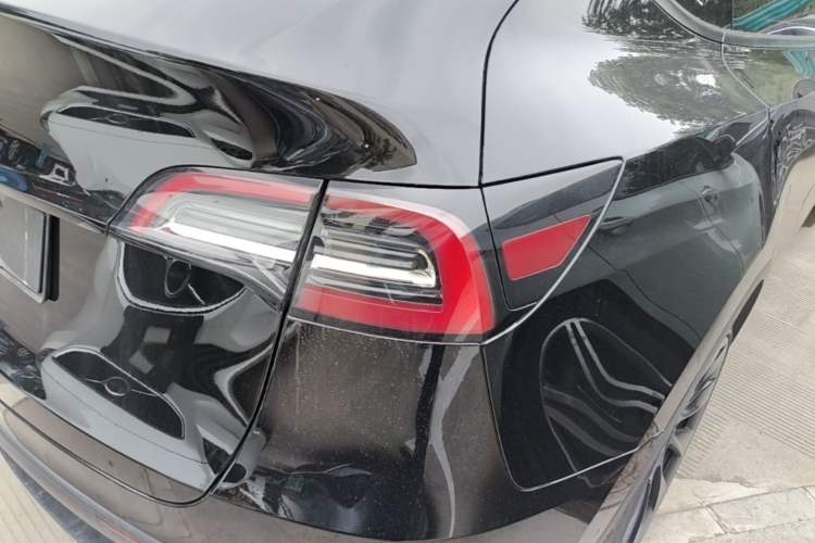 Used Tesla Model Y 2022 Revised Version Rear-Wheel Drive Right Rear Taillight