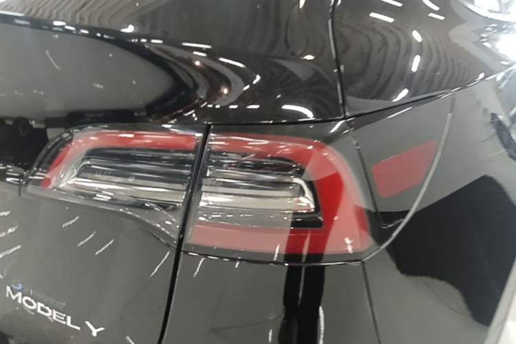 Used Tesla Model Y 2022 Revised Version Rear-Wheel Drive Right Rear Taillight