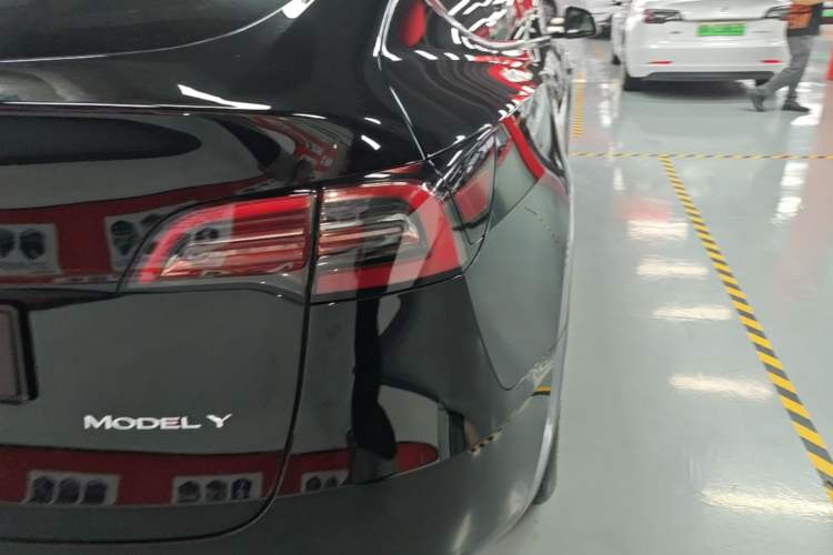 Used Tesla Model Y 2022 Revised Version Rear-Wheel Drive Right Rear Taillight