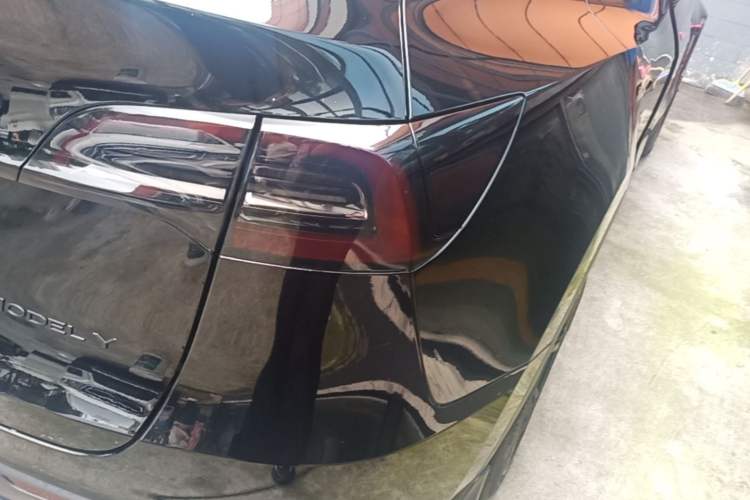 Used Tesla Model Y 2022 Revised Version Rear-Wheel Drive Right Rear Taillight