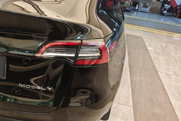 Used Tesla Model Y 2022 Revised Version Long-Range All-Wheel Drive Right Rear Taillight