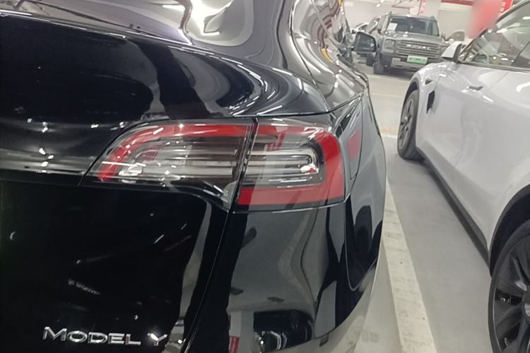 Used Tesla Model Y 2022 Revised Version Rear-Wheel Drive Right Rear Taillight