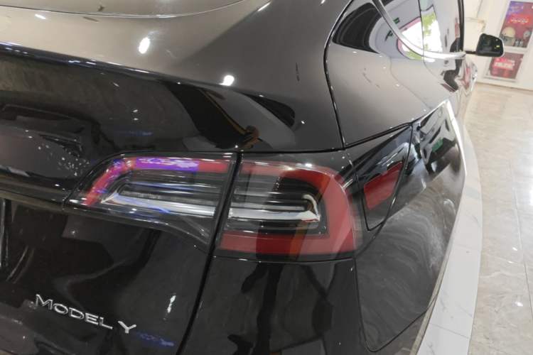 Used Tesla Model Y 2022 Revised Version Rear-Wheel Drive Right Rear Taillight