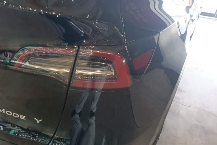 Used Tesla Model Y 2022 Revised Version Rear-Wheel Drive Right Rear Taillight