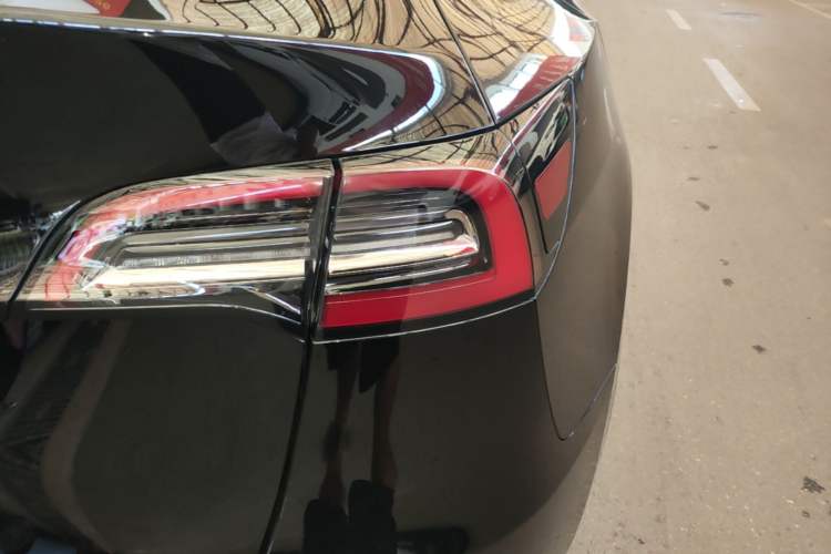 Used Tesla Model Y 2022 Revised Version Rear-Wheel Drive Right Rear Taillight
