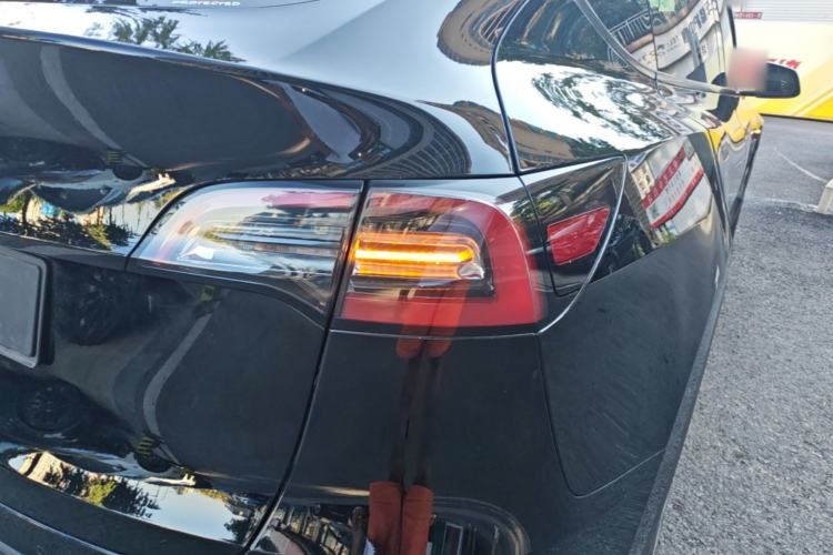 Used Tesla Model Y 2022 Revised Version Rear-Wheel Drive Right Rear Taillight