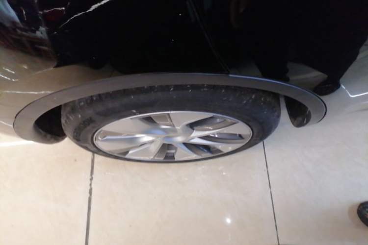 Used Tesla Model Y 2022 Revised Version Rear-Wheel Drive Right Rear Wheel Hub