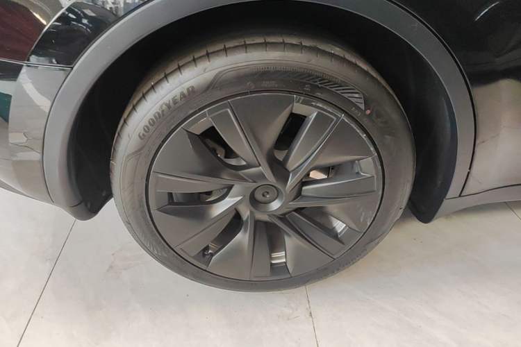 Used Tesla Model Y 2022 Revised Version Rear-Wheel Drive Right Rear Wheel Hub