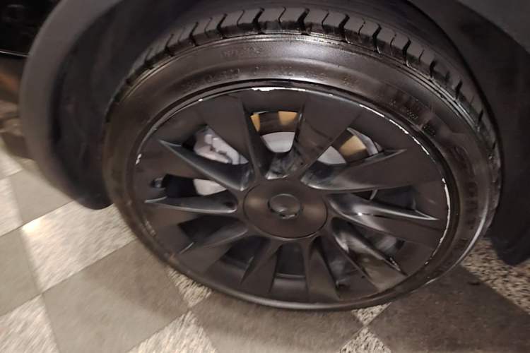 Used Tesla Model Y 2022 Revised Version Rear-Wheel Drive Right Rear Wheel Hub