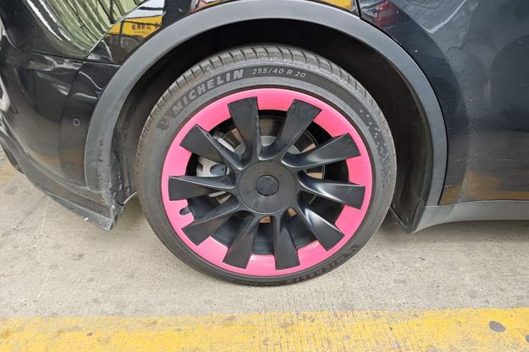 Used Tesla Model Y 2022 Revised Version Rear-Wheel Drive Right Rear Wheel Hub