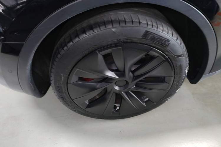 Used Tesla Model Y 2022 Revised Version Rear-Wheel Drive Right Rear Wheel Hub