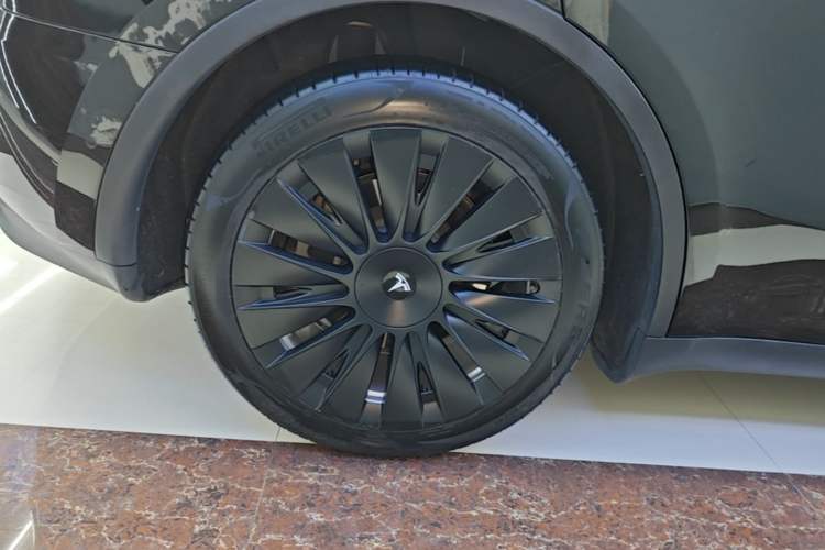 Used Tesla Model Y 2022 Revised Version Rear-Wheel Drive Right Rear Wheel Hub