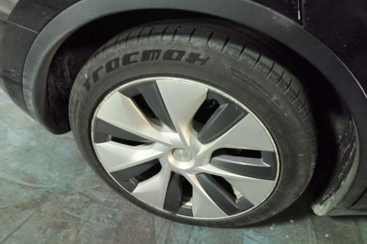 Used Tesla Model Y 2022 Revised Version Rear-Wheel Drive Right Rear Wheel Hub