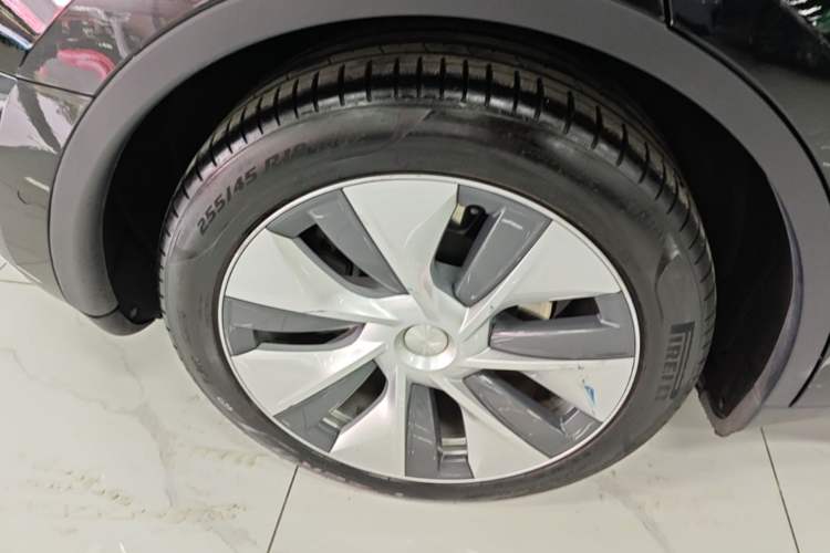 Used Tesla Model Y 2022 Revised Version Rear-Wheel Drive Right Rear Wheel Hub
