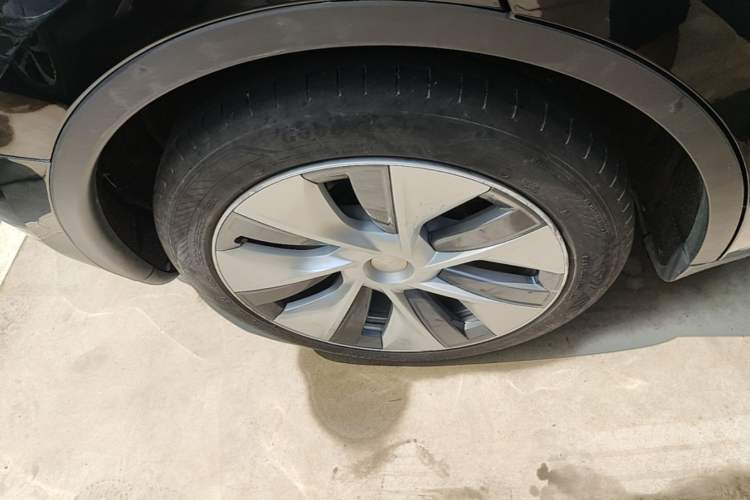 Used Tesla Model Y 2022 Revised Version Rear-Wheel Drive Right Rear Wheel Hub