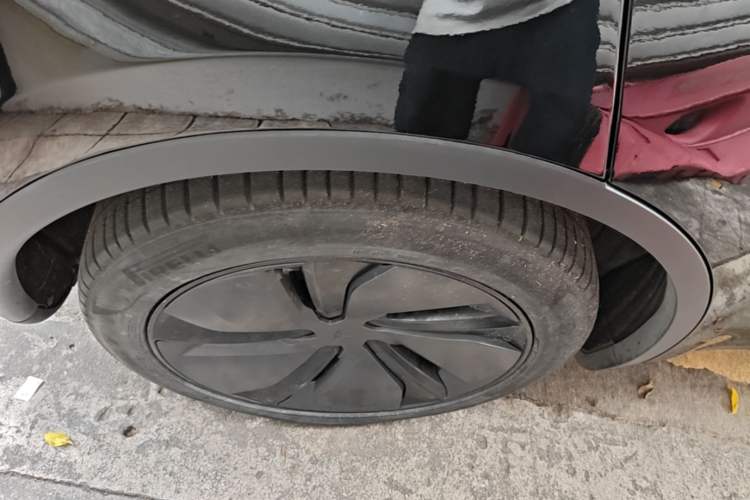 Used Tesla Model Y 2022 Revised Version Rear-Wheel Drive Right Rear Wheel Hub
