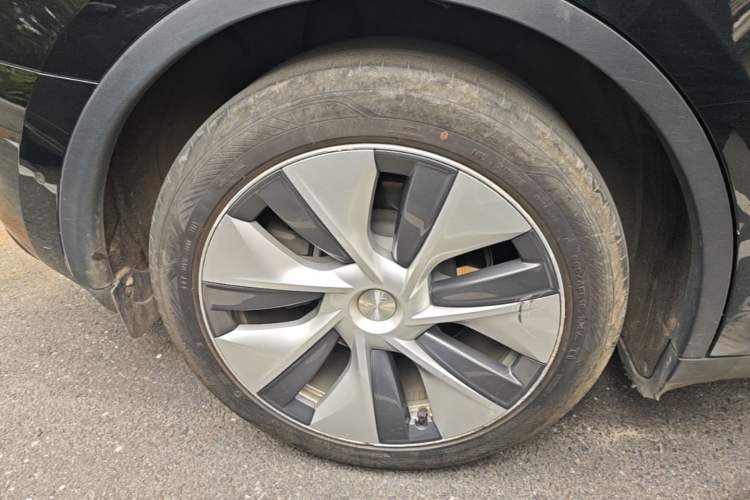 Used Tesla Model Y 2022 Revised Version Rear-Wheel Drive Right Rear Wheel Hub