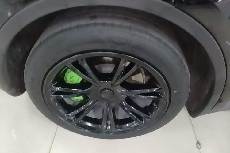 Used Tesla Model Y 2022 Revised Version Rear-Wheel Drive Right Rear Wheel Hub
