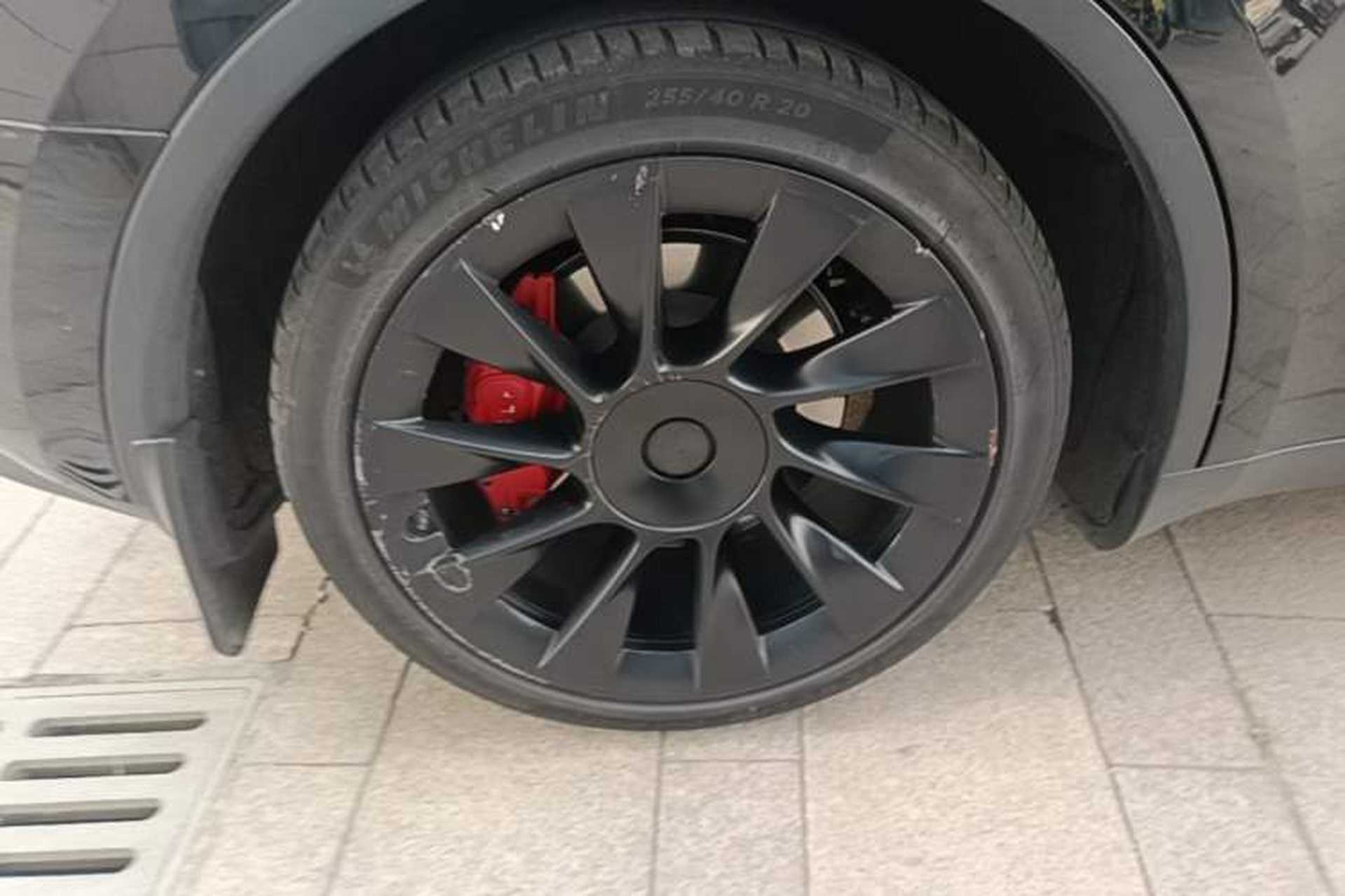 Used Tesla Model Y 2022 Revised Version Rear-Wheel Drive Right Rear Wheel Hub