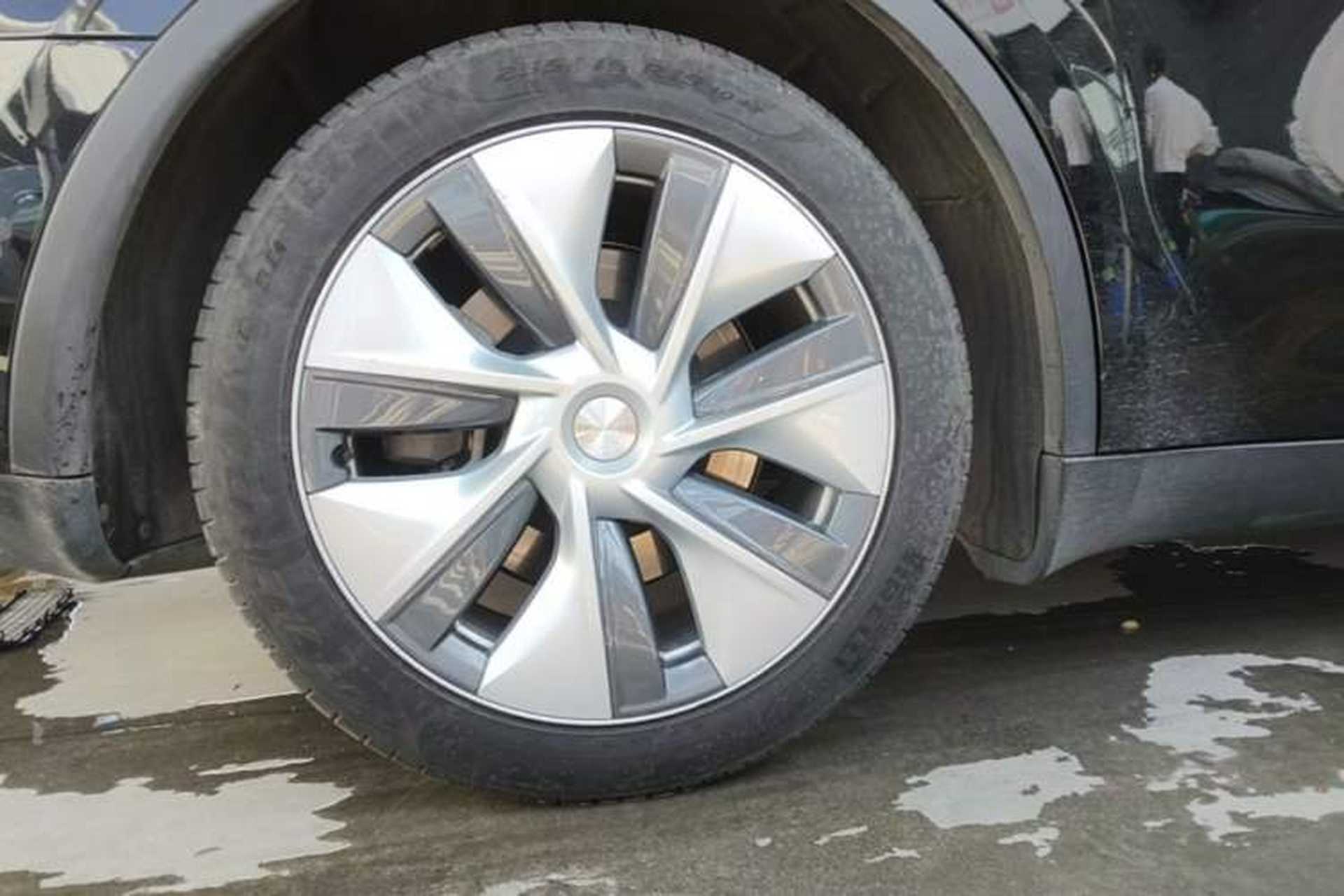 Used Tesla Model Y 2022 Revised Version Rear-Wheel Drive Right Rear Wheel Hub