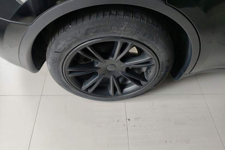 Used Tesla Model Y 2022 Revised Version Rear-Wheel Drive Right Rear Wheel Hub