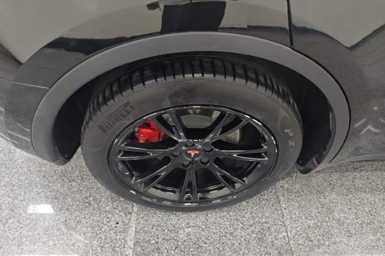 Used Tesla Model Y 2022 Rear-Wheel-Drive Version Right Rear Wheel Hub