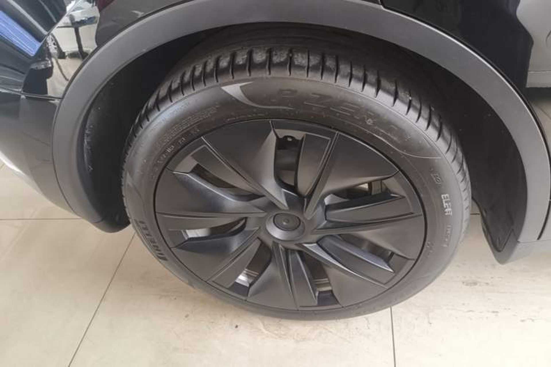 Used Tesla Model Y 2022 Revised Version Rear-Wheel Drive Right Rear Wheel Hub