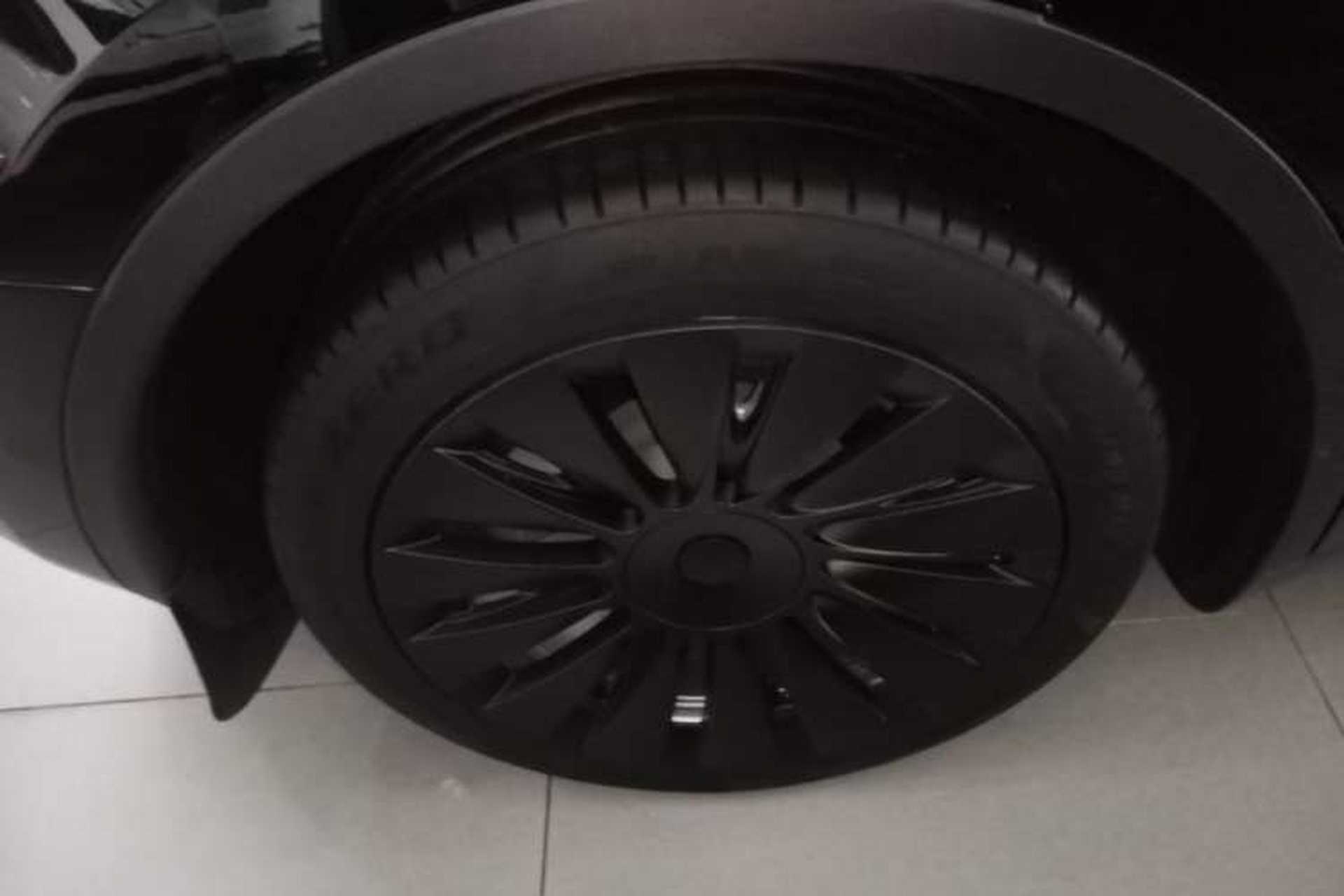 Used Tesla Model Y 2022 Revised Version Rear-Wheel Drive Right Rear Wheel Hub
