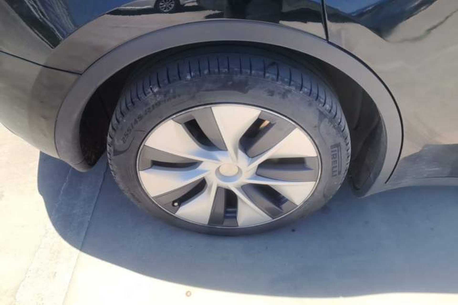 Used Tesla Model Y 2022 Revised Version Rear-Wheel Drive Right Rear Wheel Hub