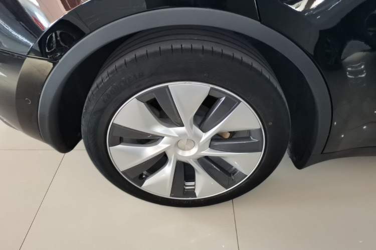 Used Tesla Model Y 2022 Revised Version Rear-Wheel Drive Right Rear Wheel Hub