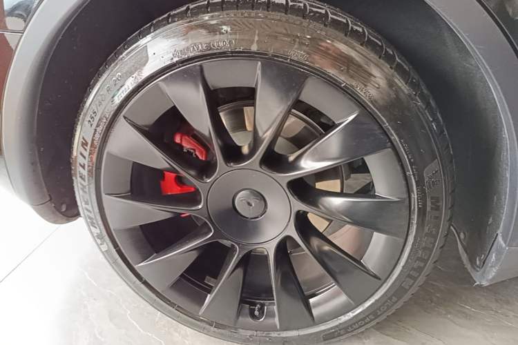 Used Tesla Model Y 2022 Revised Version Rear-Wheel Drive Right Rear Wheel Hub