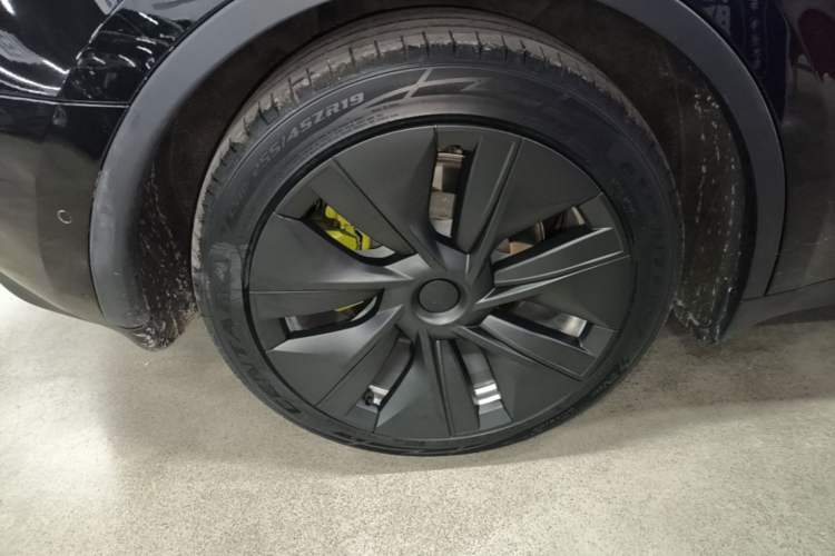 Used Tesla Model Y 2022 Revised Version Rear-Wheel Drive Right Rear Wheel Hub