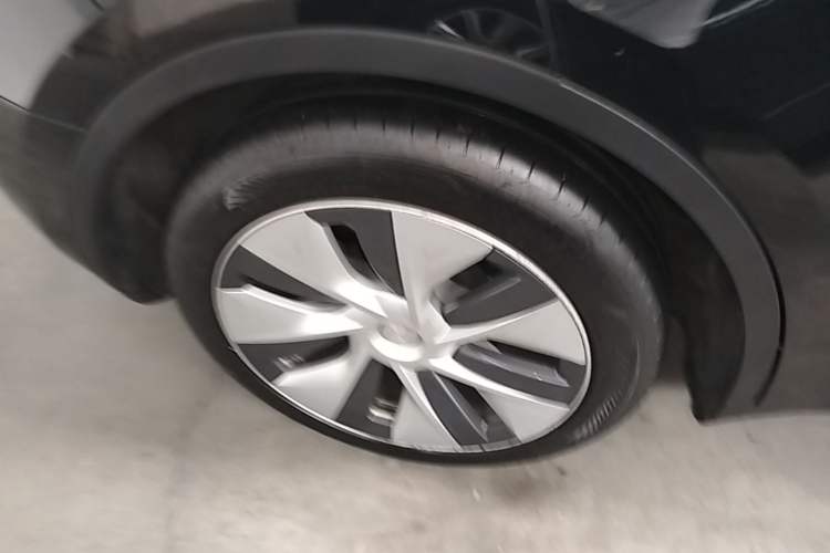 Used Tesla Model Y 2022 Revised Version Rear-Wheel Drive Right Rear Wheel Hub
