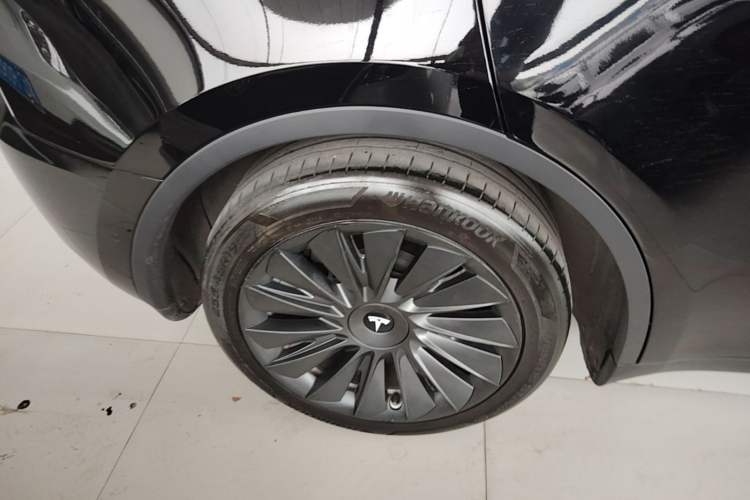 Used Tesla Model Y 2022 Revised Version Rear-Wheel Drive Right Rear Wheel Hub