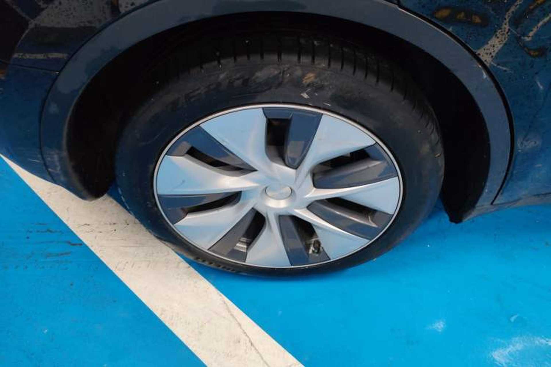Used Tesla Model Y 2022 Revised Version Rear-Wheel Drive Right Rear Wheel Hub