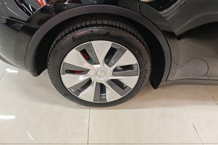 Used Tesla Model Y 2022 Revised Version Rear-Wheel Drive Right Rear Wheel Hub