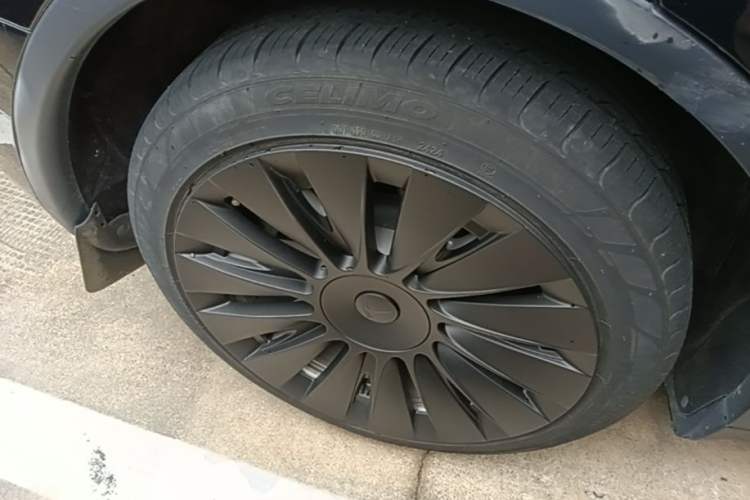 Used Tesla Model Y 2022 Revised Version Rear-Wheel Drive Right Rear Wheel Hub