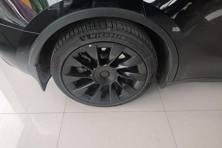Used Tesla Model Y 2022 Revised Version Rear-Wheel Drive Right Rear Wheel Hub