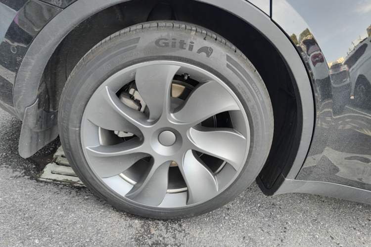 Used Tesla Model Y 2022 Revised Version Rear-Wheel Drive Right Rear Wheel Hub