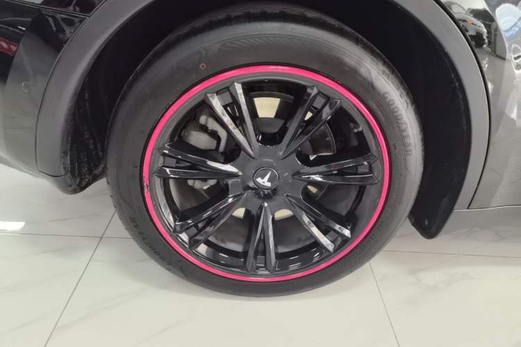 Used Tesla Model Y 2022 Revised Version Rear-Wheel Drive Right Rear Wheel Hub