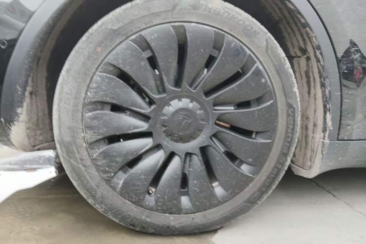 Used Tesla Model Y 2022 Revised Version Long-Range All-Wheel Drive Right Rear Wheel Hub