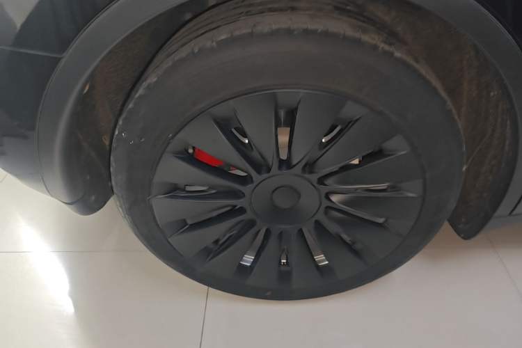 Used Tesla Model Y 2022 Revised Version Rear-Wheel Drive Right Rear Wheel Hub