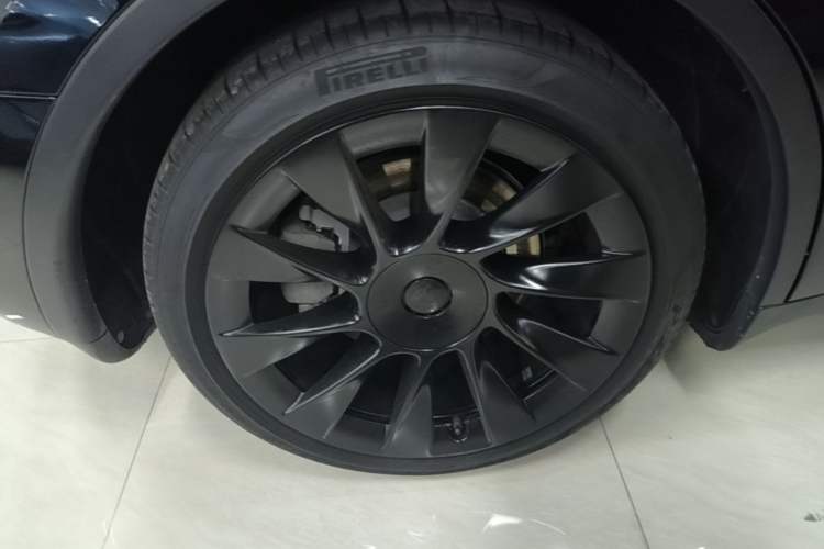 Used Tesla Model Y 2022 Revised Version Rear-Wheel Drive Right Rear Wheel Hub