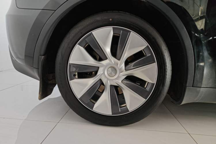Used Tesla Model Y 2022 Revised Version Rear-Wheel Drive Right Rear Wheel Hub