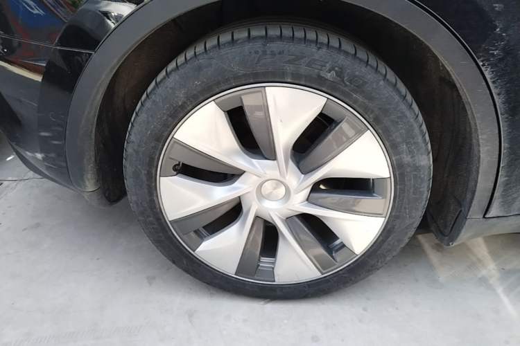 Used Tesla Model Y 2022 Revised Version Rear-Wheel Drive Right Rear Wheel Hub