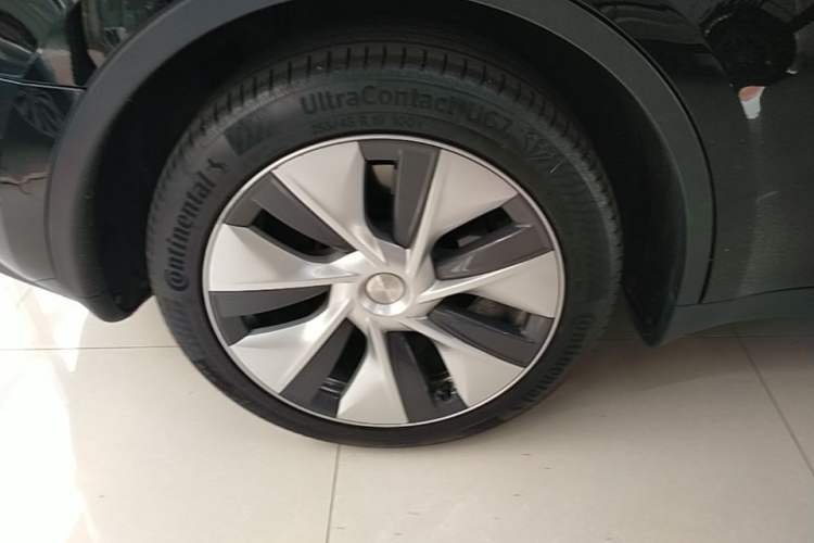 Used Tesla Model Y 2022 Revised Version Rear-Wheel Drive Right Rear Wheel Hub
