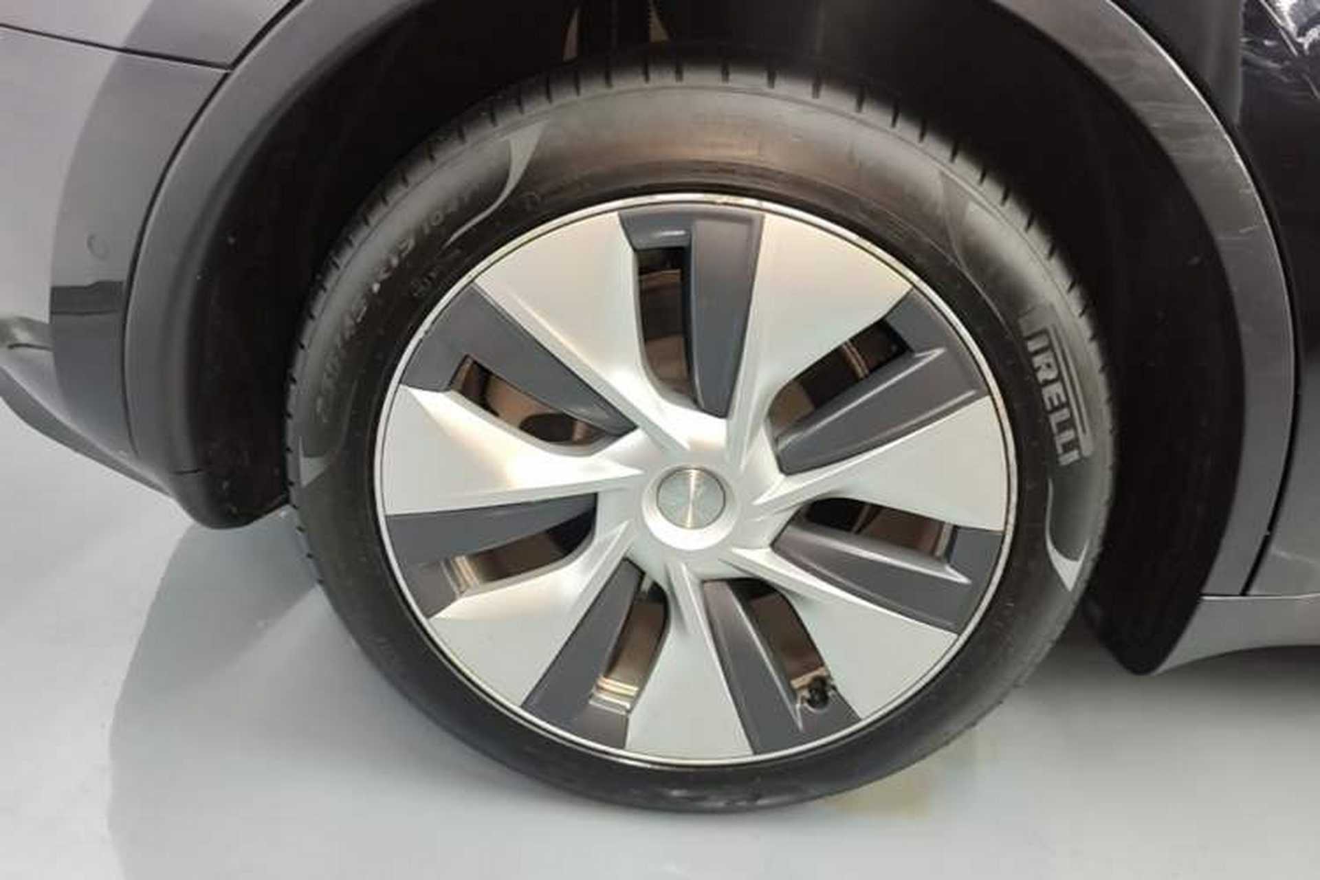 Used Tesla Model Y 2022 Revised Version Rear-Wheel Drive Right Rear Wheel Hub