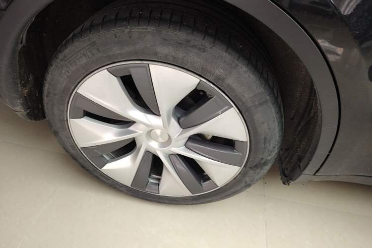 Used Tesla Model Y 2022 Revised Version Rear-Wheel Drive Right Rear Wheel Hub